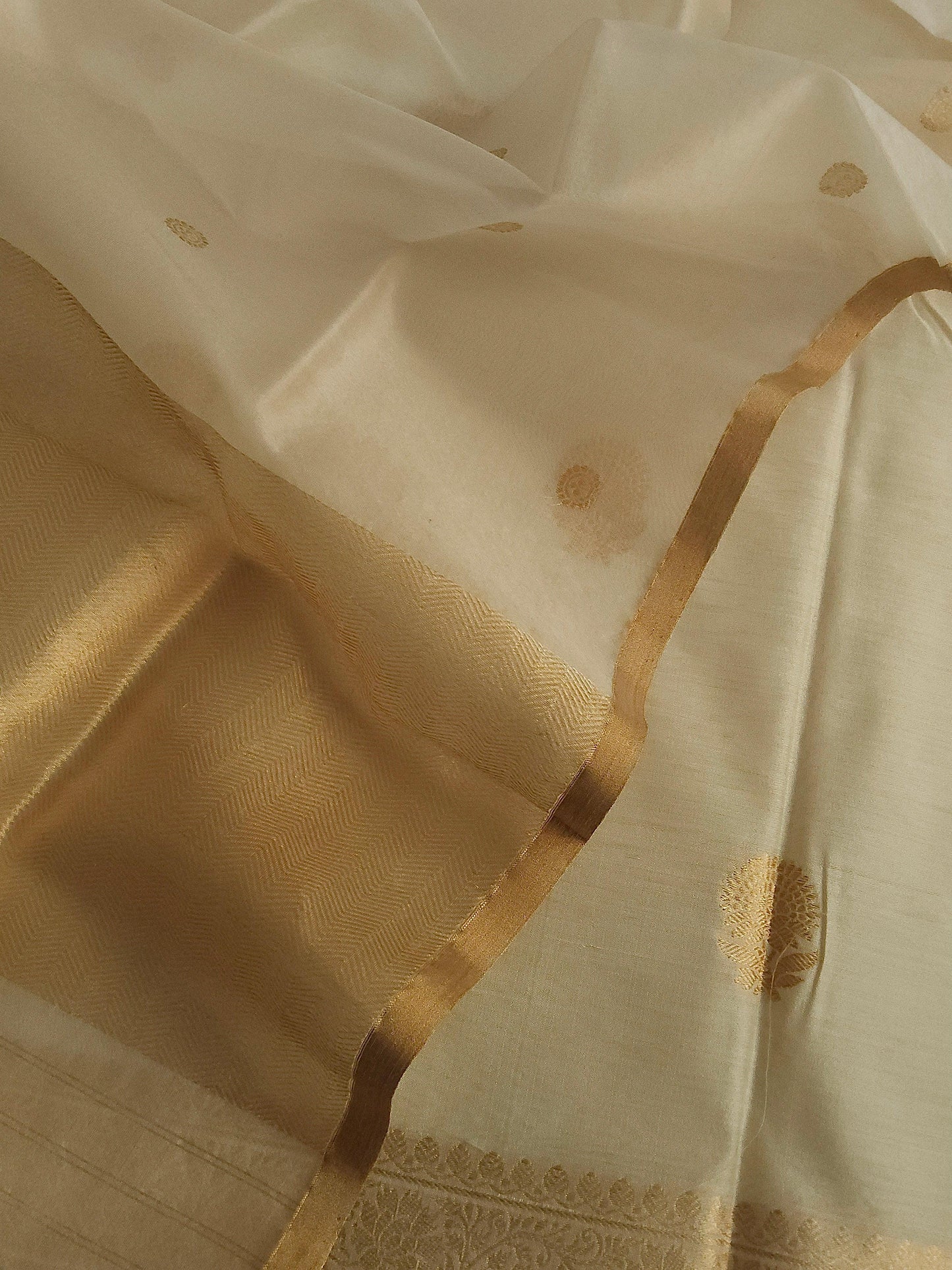 Handloom pure chiniya silk by banarasi store - Banarasi Store