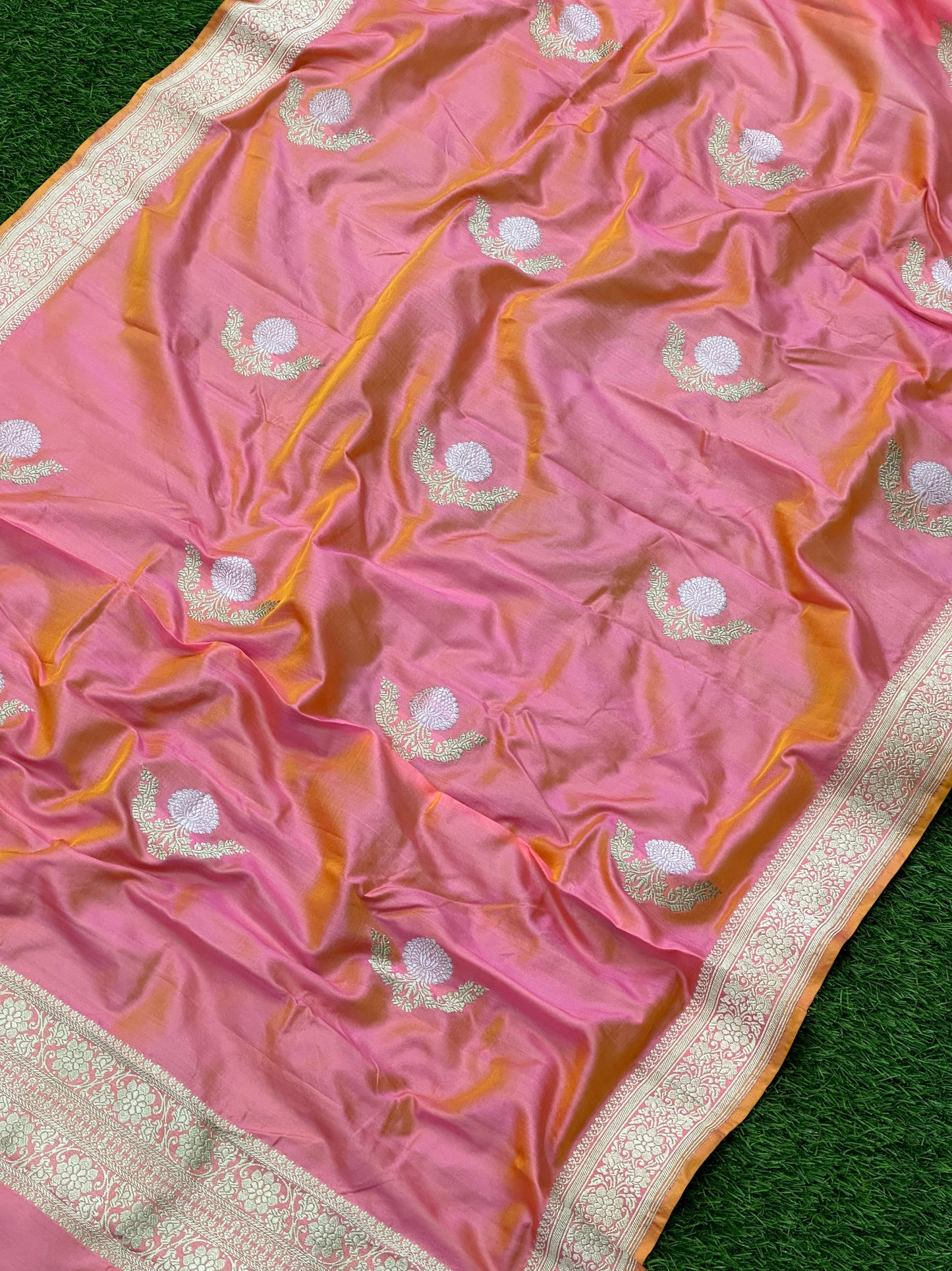 Handloom dupatta by banarasi store - Banarasi Store