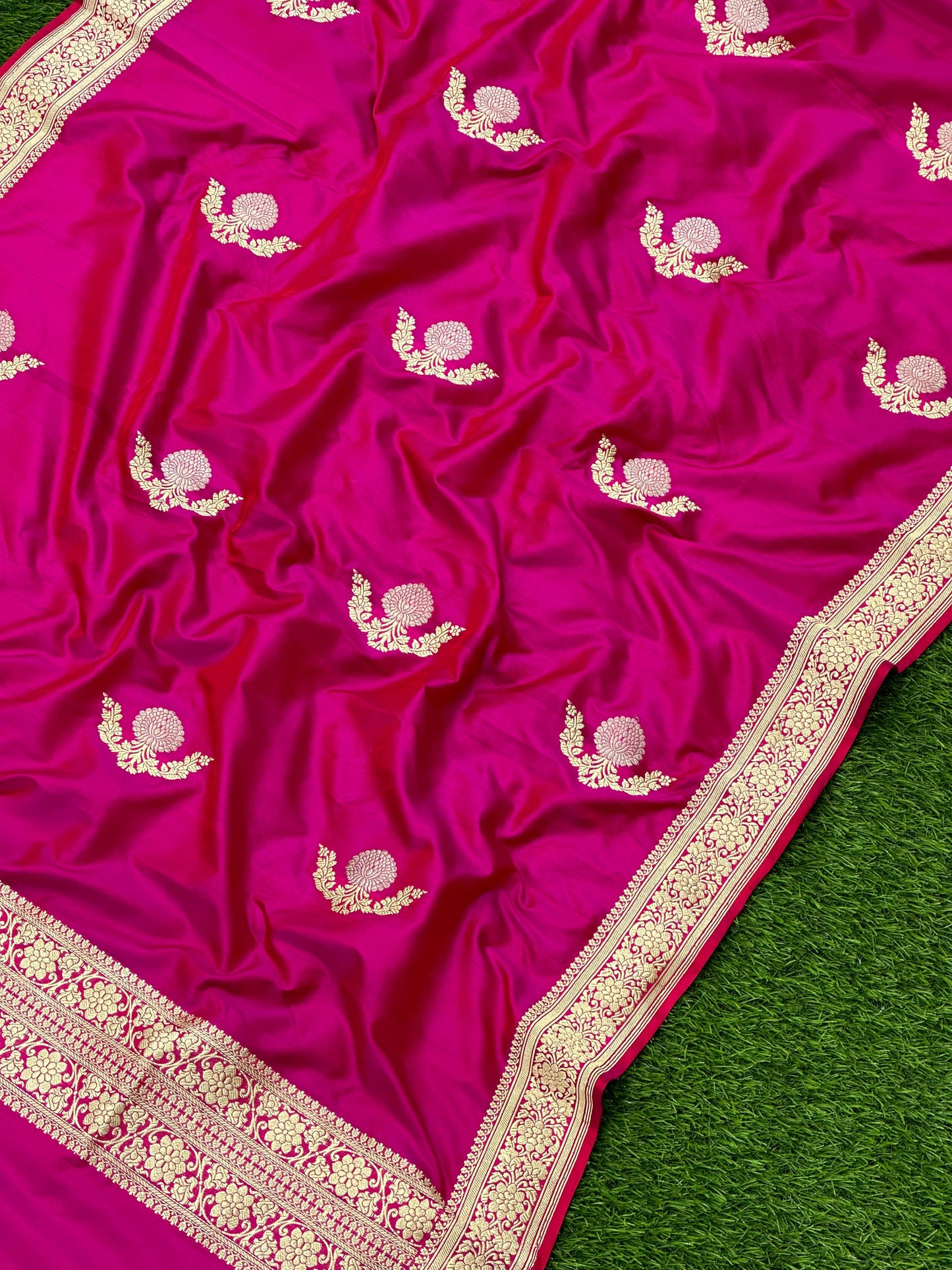 Handloom dupatta by banarasi store - Banarasi Store