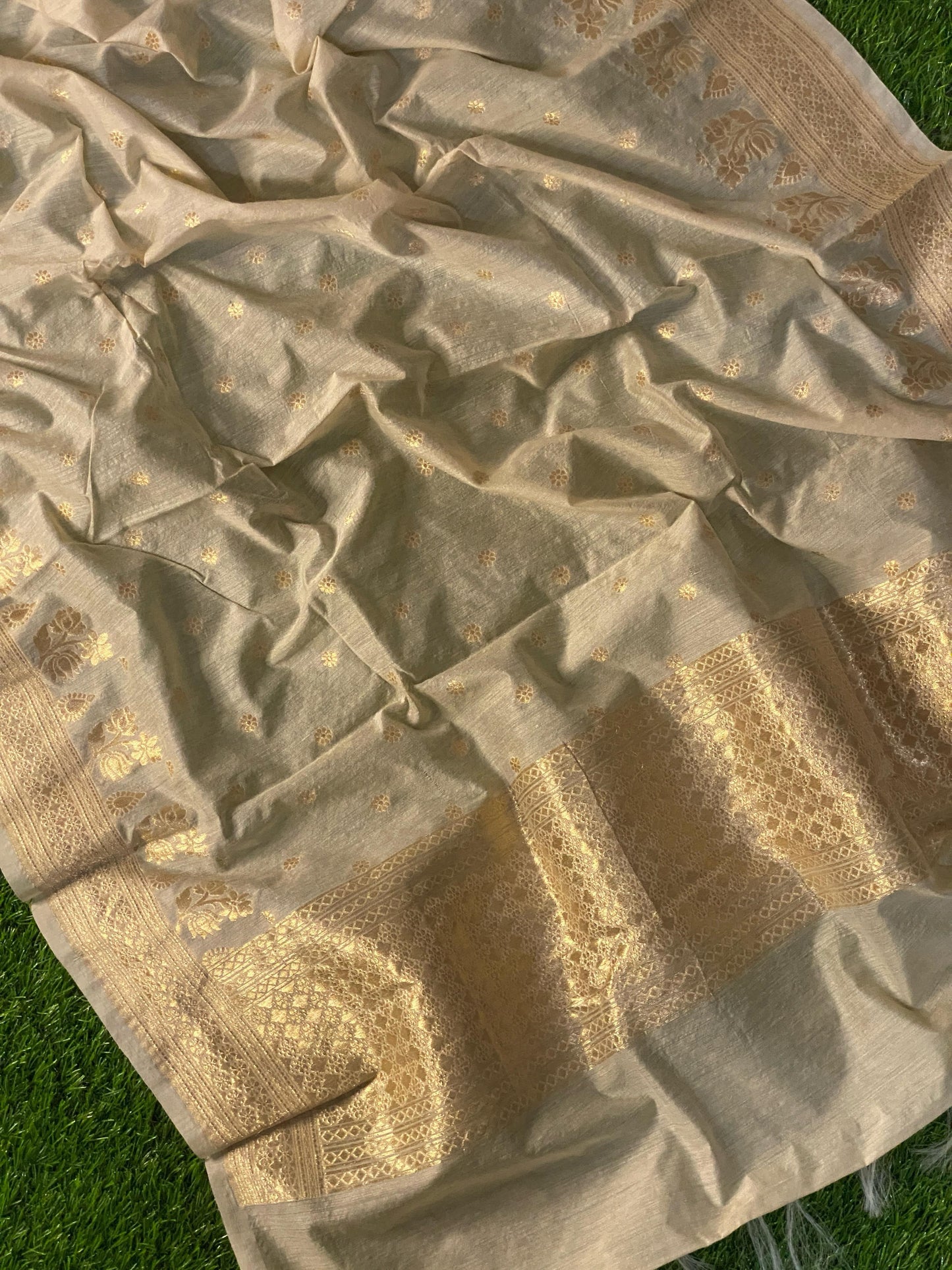 Handloom moonga by banarasi store - Banarasi Store