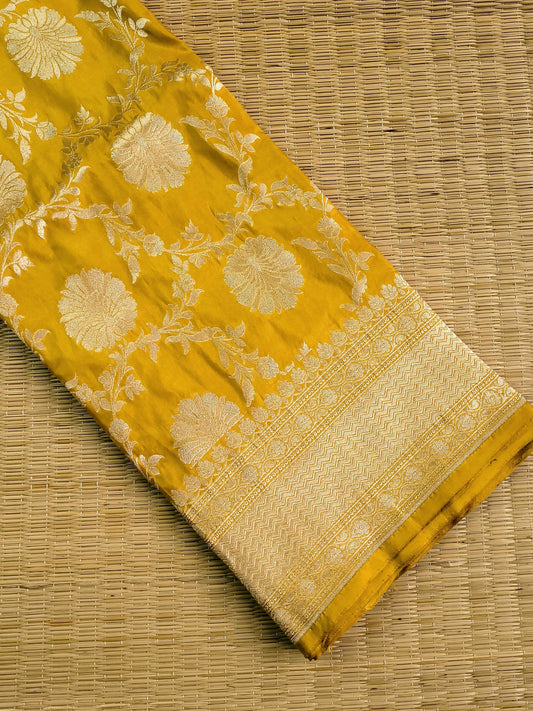 Handloom dupatta by banarasi store - Banarasi Store
