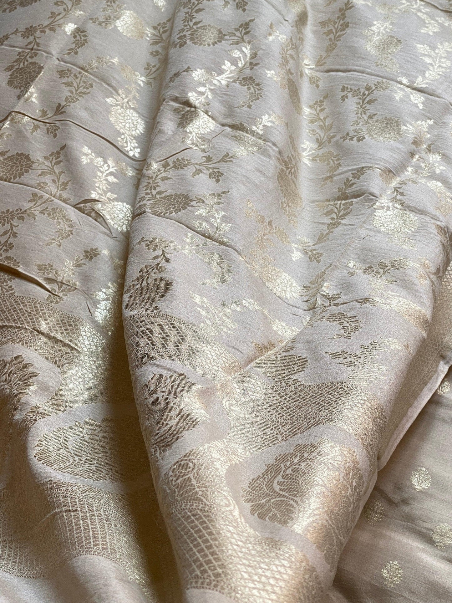 Handloom moonga by banarasi store - Banarasi Store