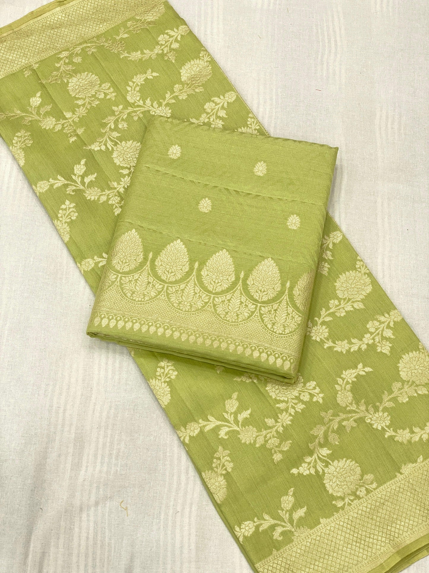 Handloom moonga by banarasi store - Banarasi Store