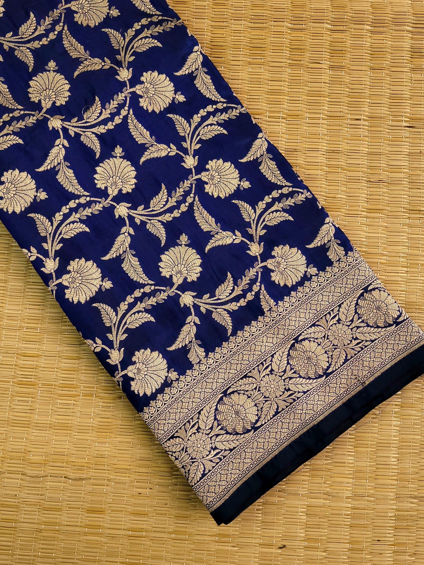 Handloom dupatta by banarasi store - Banarasi Store