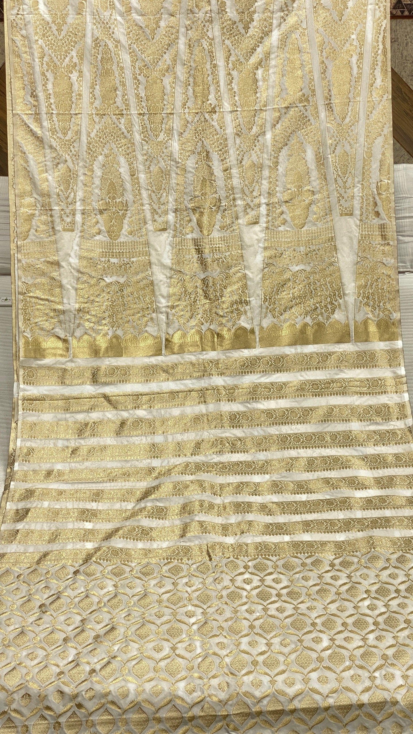 Lehenga by banarasi store - Banarasi Store