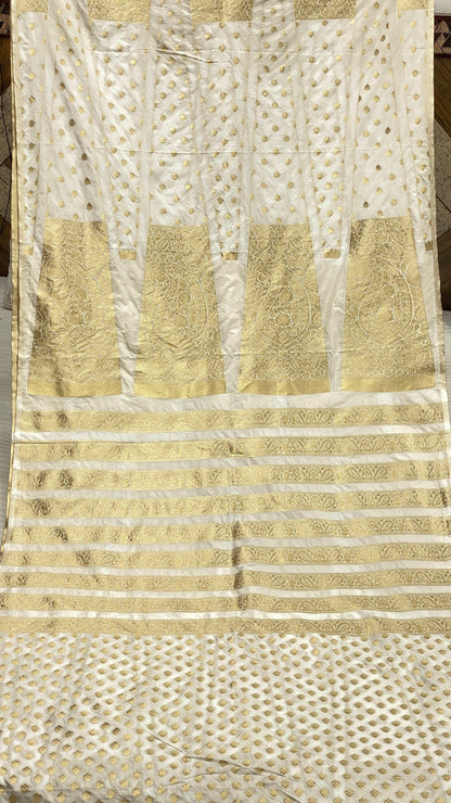 Lehenga by banarasi store - Banarasi Store