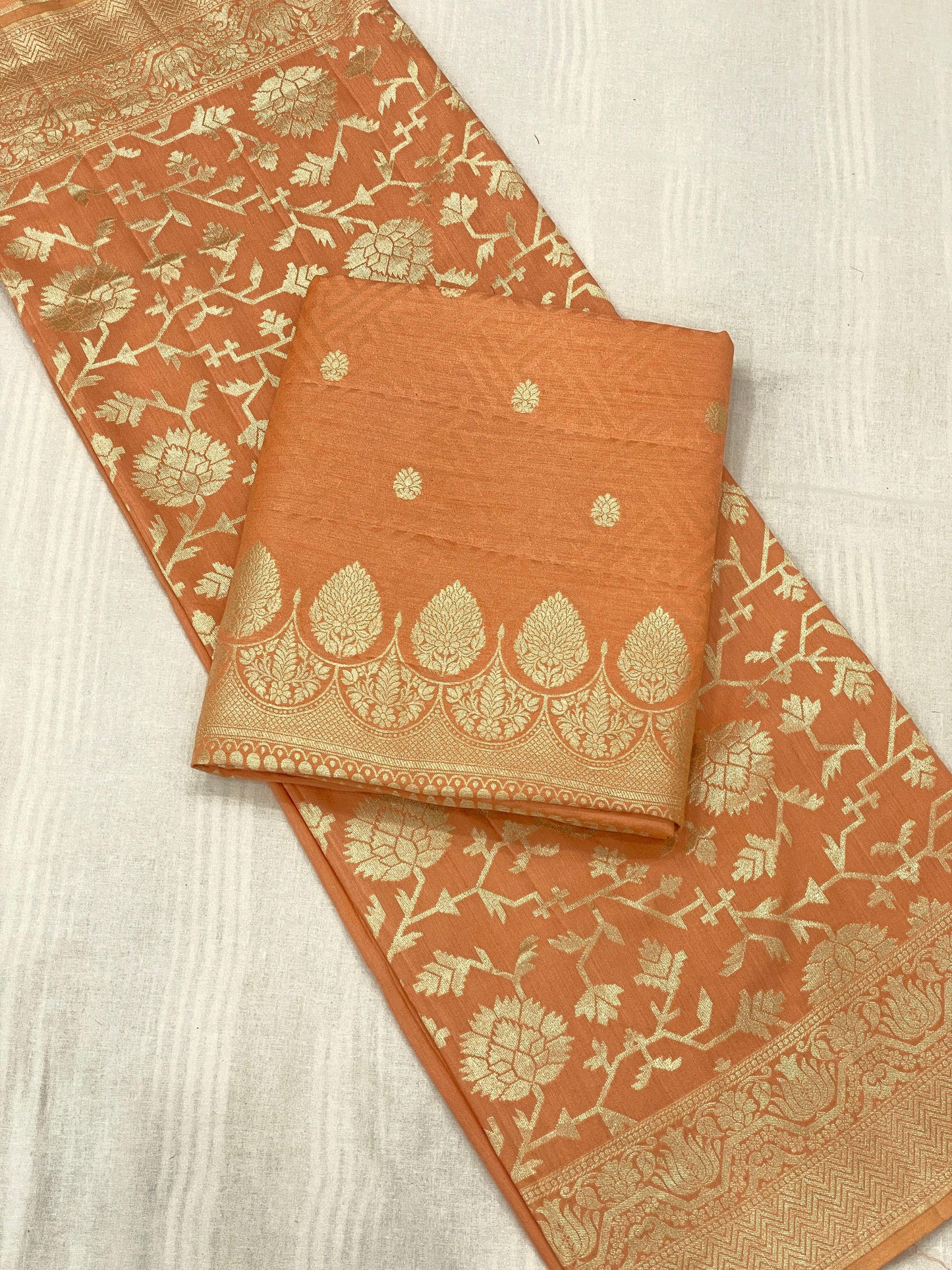 Handloom moonga by banarasi store - Banarasi Store